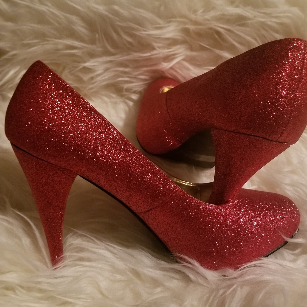 Red glitter pumps